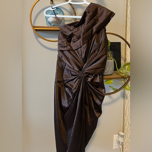 *Like New*  Brown Satin Le Chateau Dress. - Picture 3 of 3